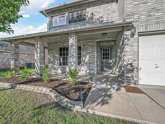 2nd image of 6503 White Oaks Ln