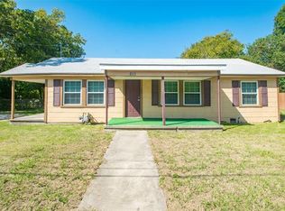 815 N Carroll Blvd, Denton, TX 76201