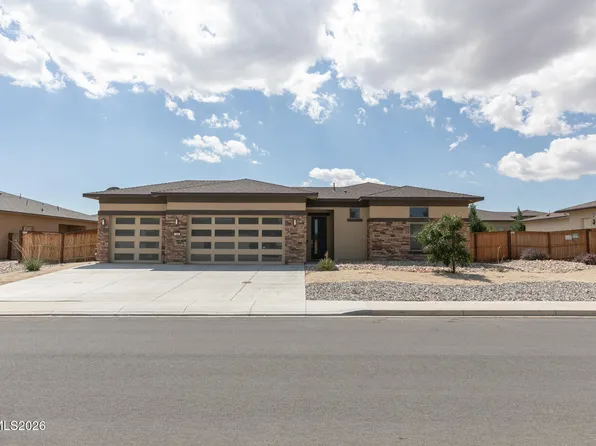 143 Snowy Plover Way, Fernley, NV 89408