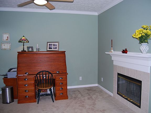5th image of 7822 Estate Dr