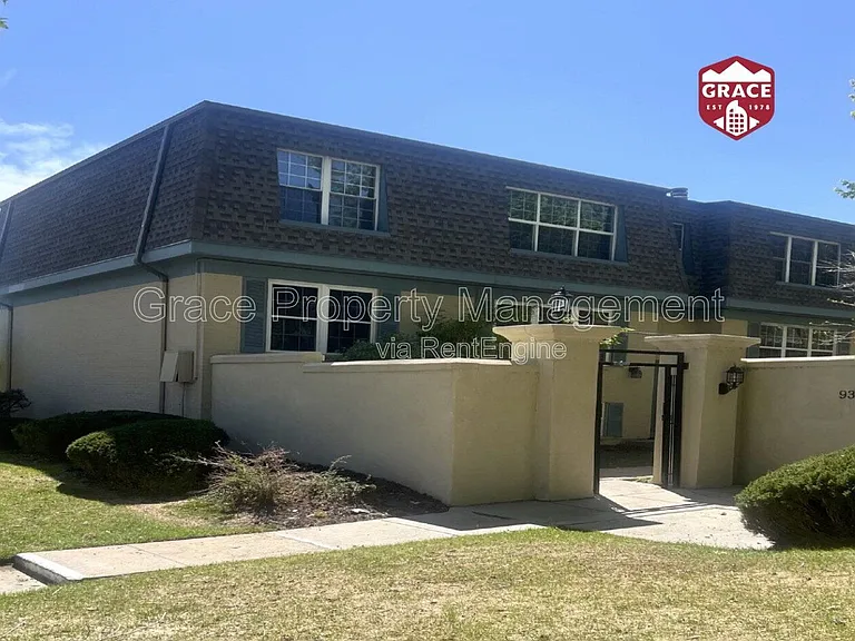 9370 E Girard Ave #8 — Photo 1