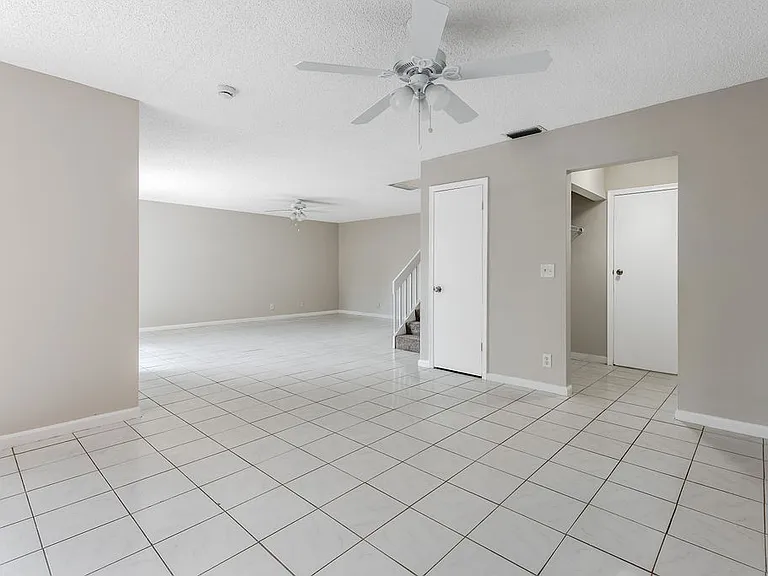 1761 N Congress Ave — Photo 8