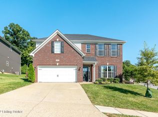 10225 Park Lake Dr, Louisville, KY 40229