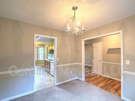 4th image of 5 Fieldcrest Ct