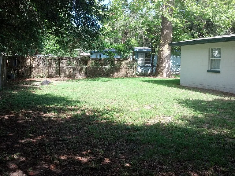 810 S Madison Dr — Photo 34