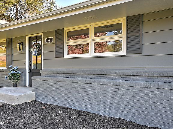 2nd image of 54 Crown Cir