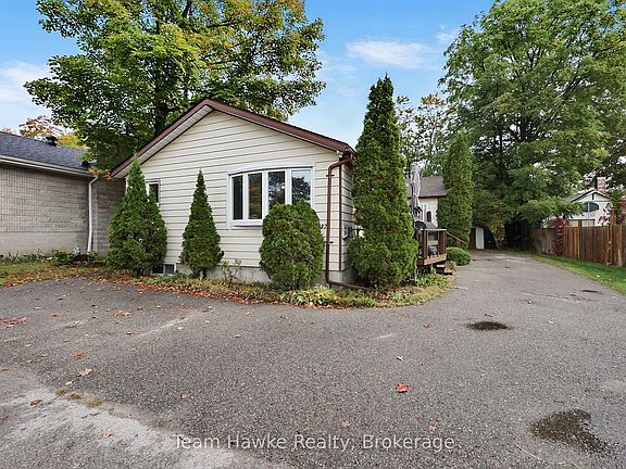 3rd image of 337 Norene St