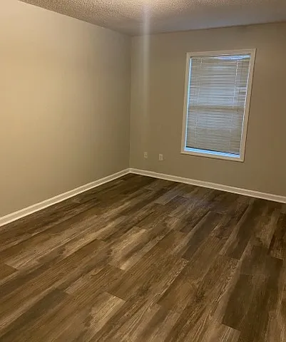 2025 Weybridge Ct — Photo 13