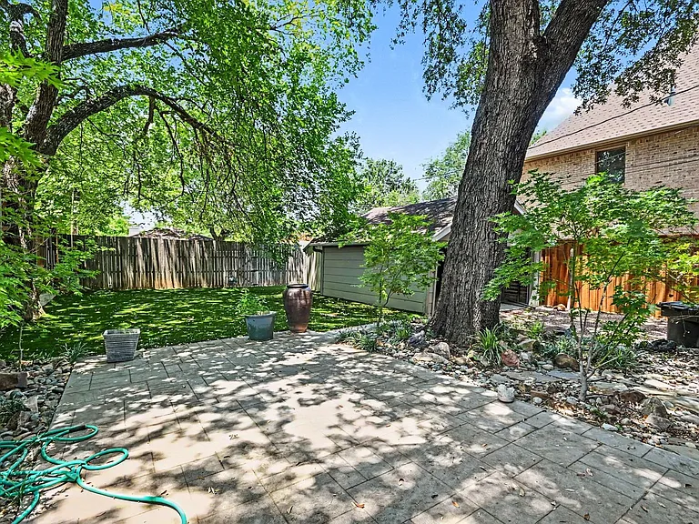 4012 W 6th St — Photo 32