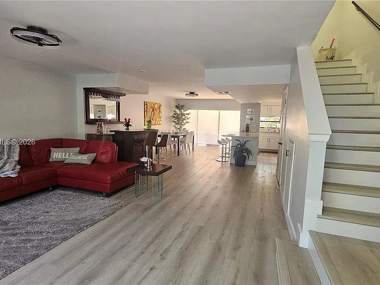16446 NE 27th Pl #Townhouse 38 — Photo 5