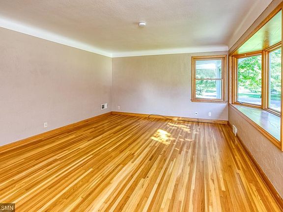 005_Living Room II