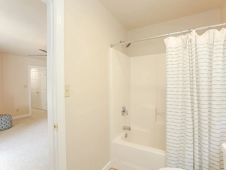 179 Herman Melville Ave — Photo 21