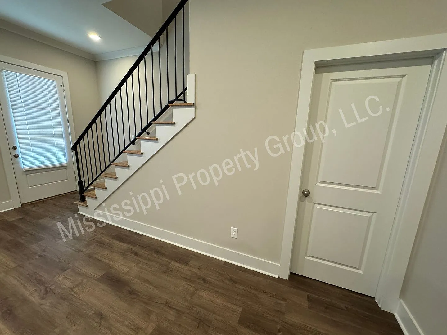 Savannah Square - 3BR/3BA For Rent — Photo 4