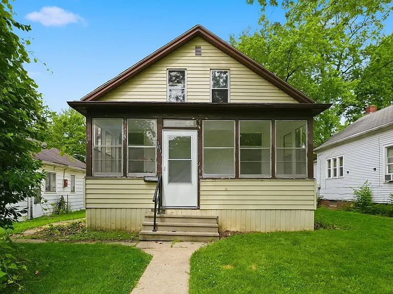 3034 Abbott St — Photo 1