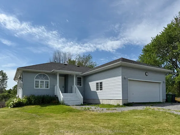3081 Barnaby Ct, Kingston, ON K0H 2N0