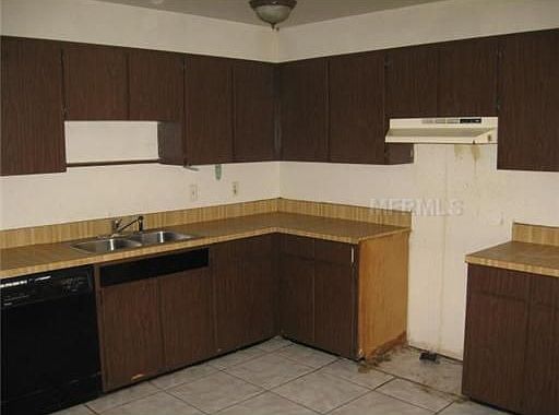 3rd image of 8009 Puffin Dr