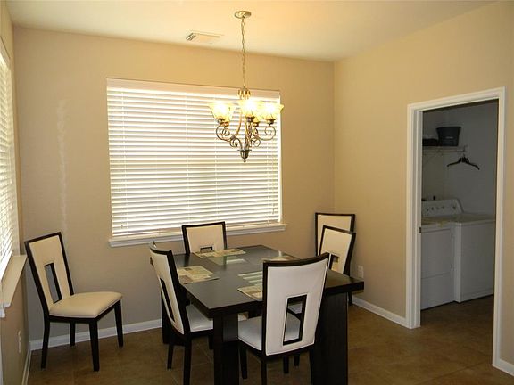 5th image of 10106 Erin Glen Way
