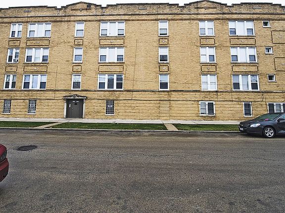 1115 S Karlov Apartments Chicago Exterior_3