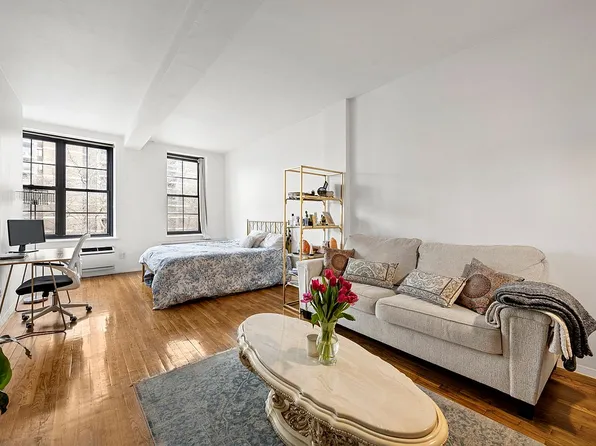 324 Pearl St APT 3B, New York, NY 10038