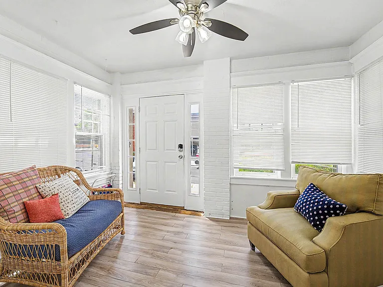 5 N Newport Ave #1 — Photo 4