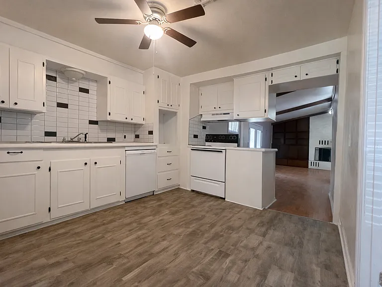 1817 Breckenridge Dr — Photo 6