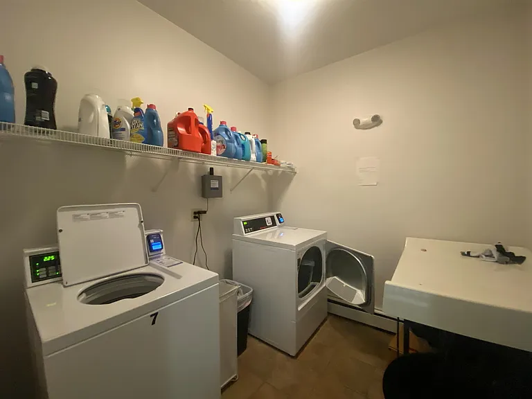 466 Green St #3 — Photo 10