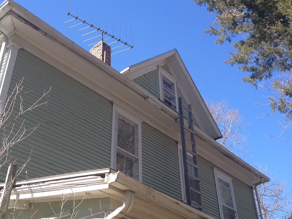 1st image of 951 S Santa Fe Ave