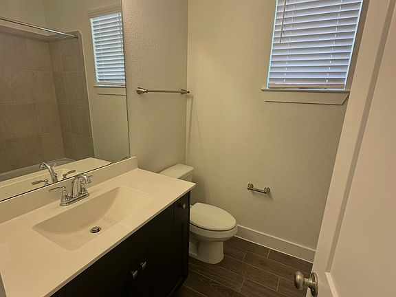 4th image of 12115 Hollow Marsh Dr