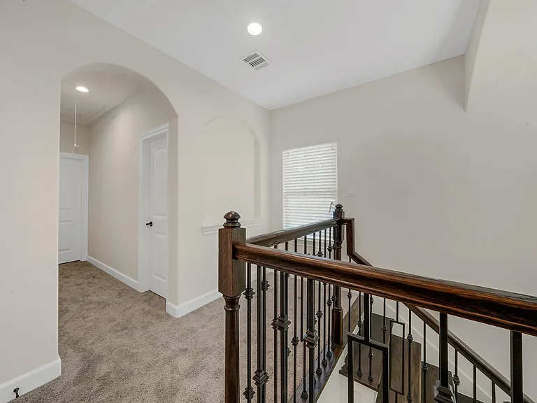 16936 W Ivanhoe — Photo 10