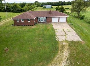 19701 163rd St, Basehor, KS 66007