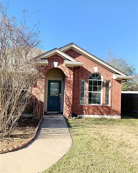 1st image of 2208 Plainfield Ct
