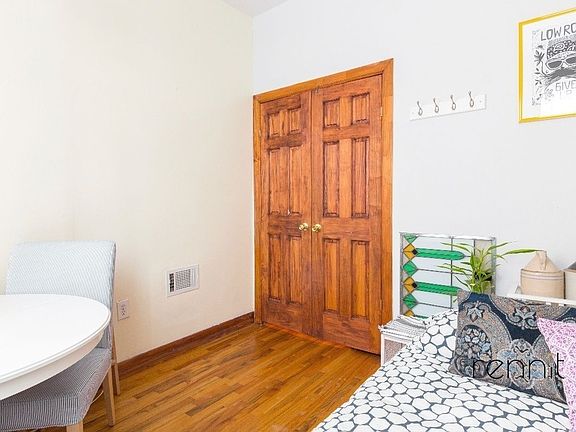 4th image of 823 Saint Johns Pl #1F