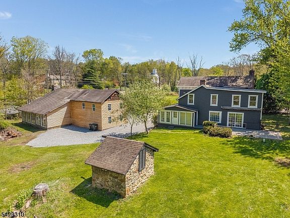 4th image of 234 Califon-Cokesbury Rd