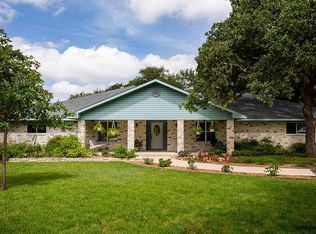 179 Hilltop Dr, Kerrville, TX 78028