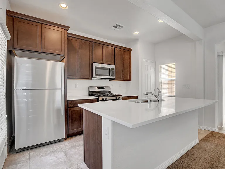 Gleneagles Village Townhomes