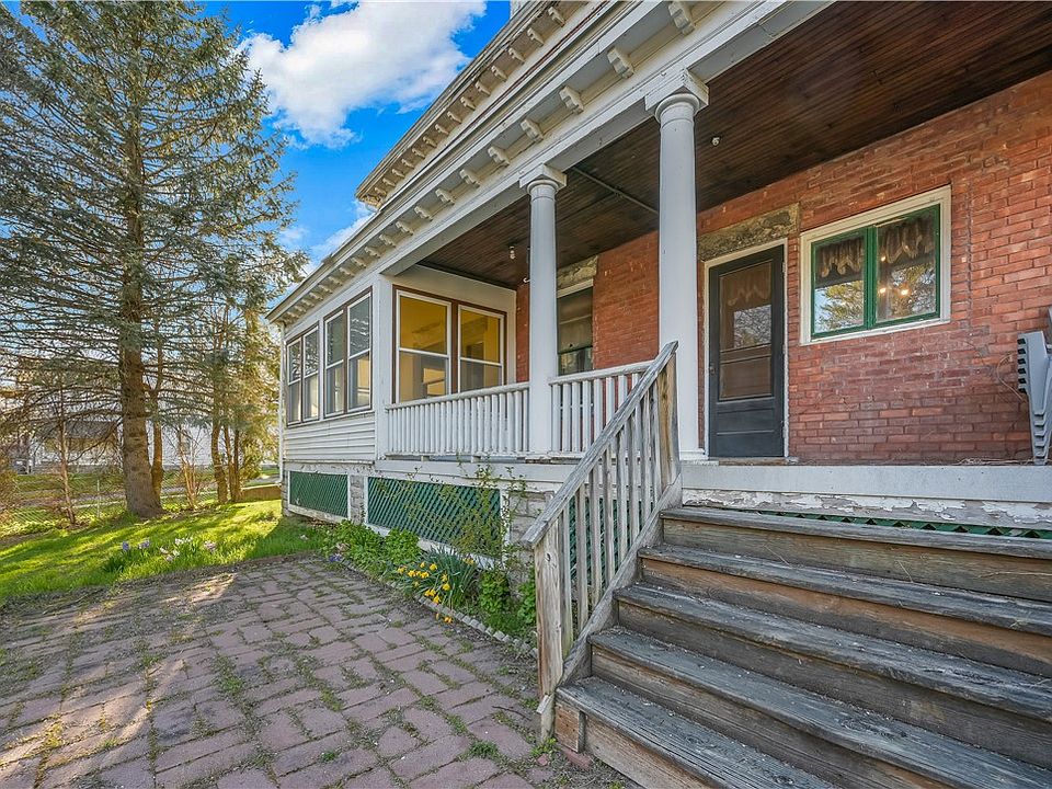 46th image of 616 E Main St