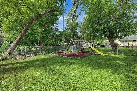 3701 Adair Ave N — Photo 18