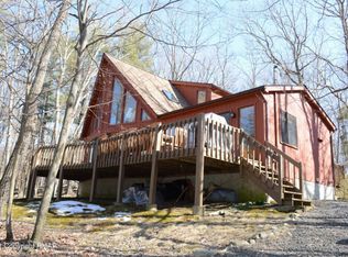 527 Lakeside Dr, East Stroudsburg, PA