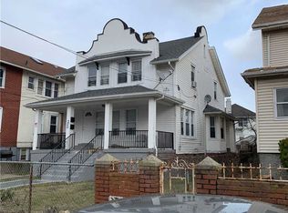 220 Beach 30th St, Far Rockaway, NY 11691