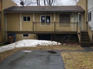 15 Maple St, Kingston, NY 12401