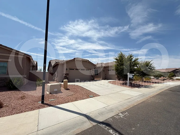 19693 W Monterey Way — Photo 2