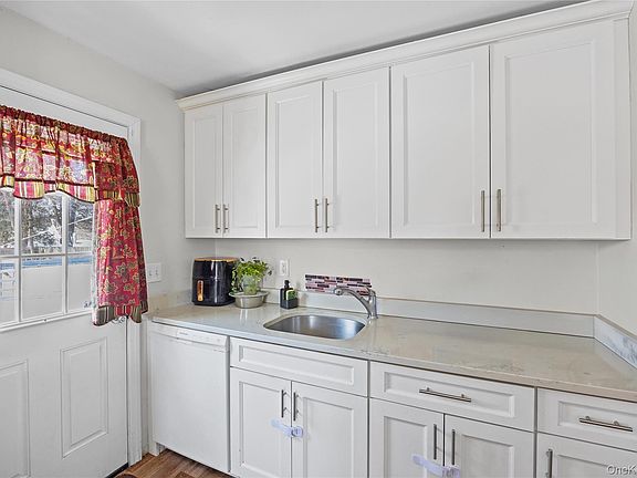 4th image of 183 Mark Tree Road