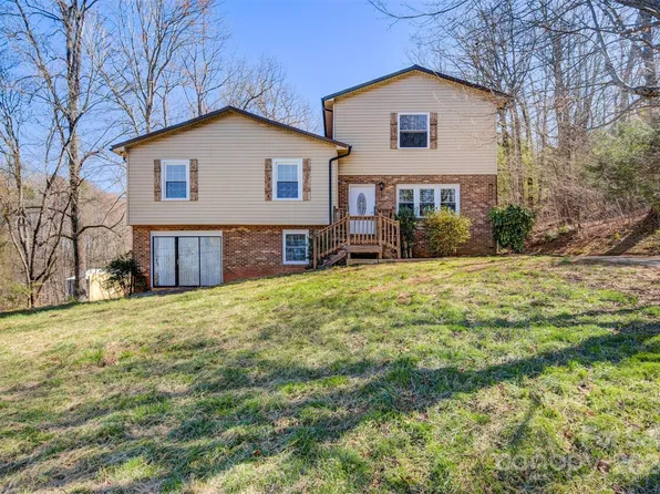 2544 Shelton Ave, Hudson, NC 28638