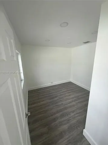 2 bed, 1.0 bath, 1567 sqft, $2,800 — Photo 3