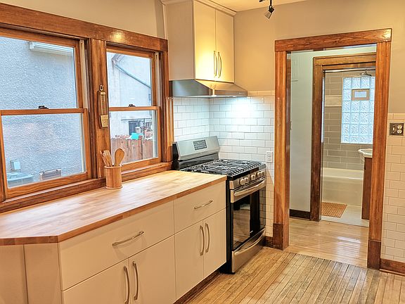 5th image of 4011 38th Ave S