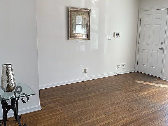 2nd image of 22 Hayrick Ln