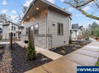 3931 Cousteau Dr, Salem, OR