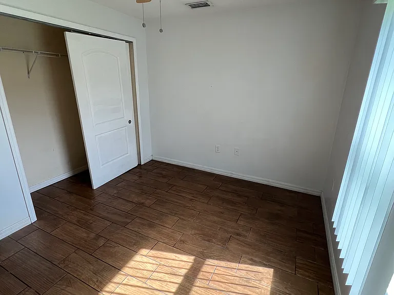 1624 Javier St SE #B — Photo 5