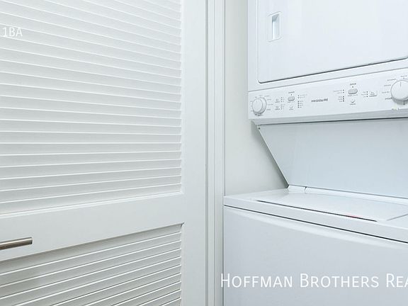 5th image of 1338 N Formosa Ave #317A