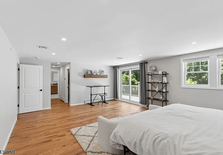 12 Forest Ave — Photo 38